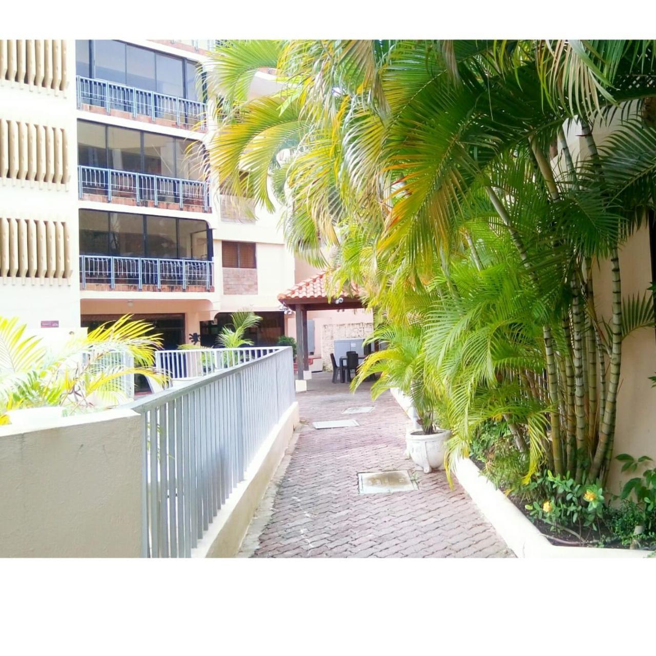 Apart-Hotel Plaza Colonial Playa Dorada Εξωτερικό φωτογραφία